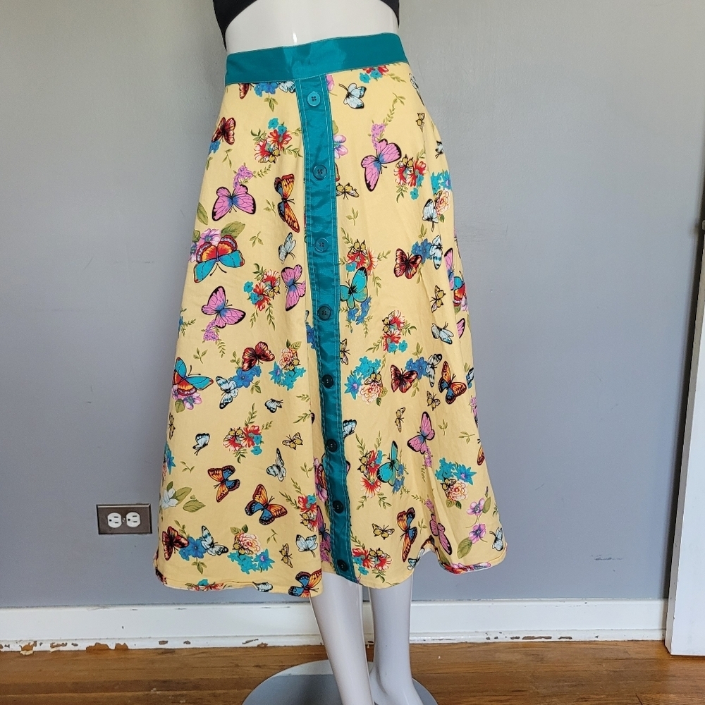Tatyana Butterfly Print Circle Swing Skirt, VGUC, Size 3X - Picture 2 of 9
